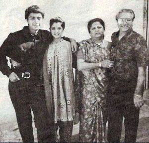 Divya Bharti family